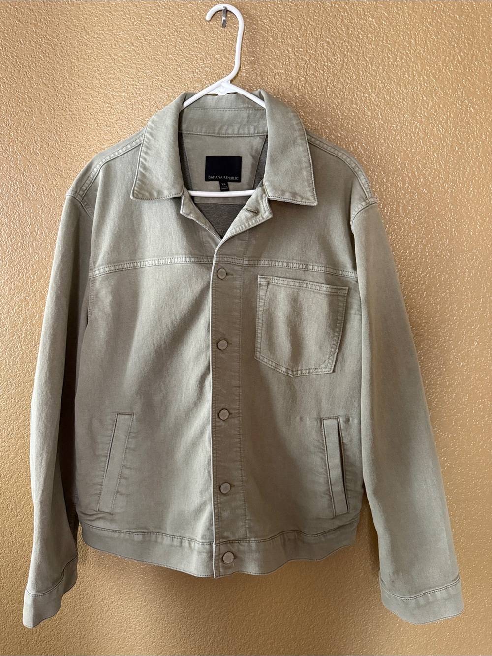 Banana Republic Men's Sage Green Lightweight Jacket